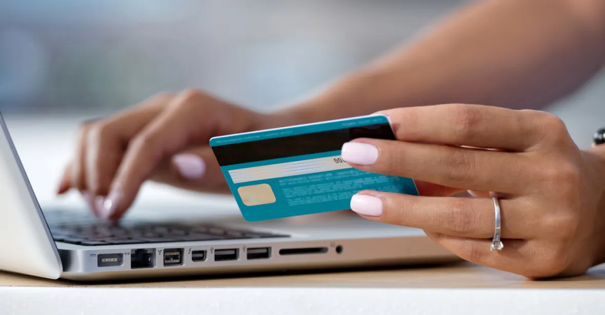 Konec online plateb? Malé e-shopy je chtějí kvůli EET rušit