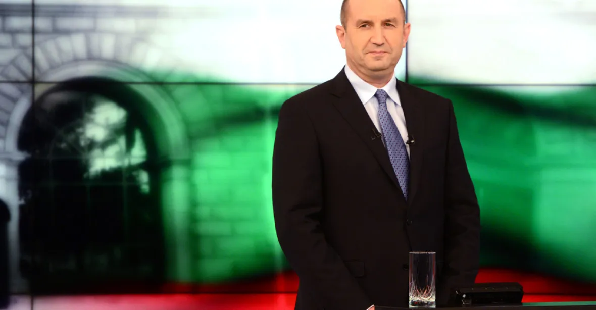 Svět jako domino. Proruský politik bude bulharským prezidentem