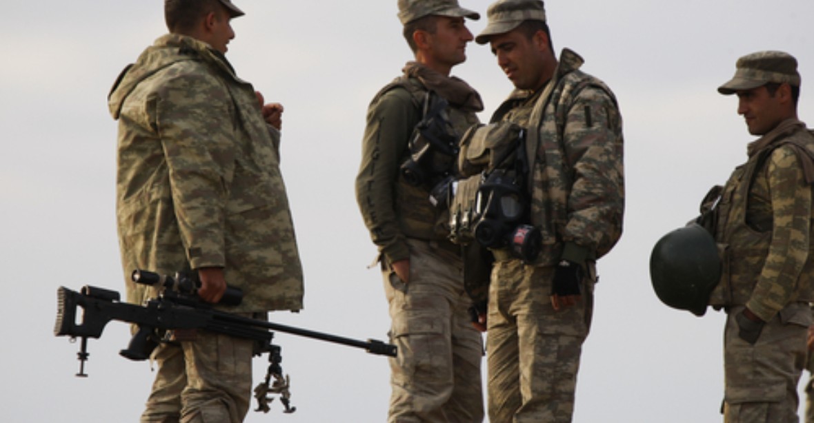 Turečtí vojáci ze základny NATO požádali o azyl v Německu