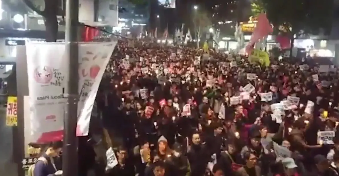 Přes milion demonstrantů. Jižní Korea proti prezidentce