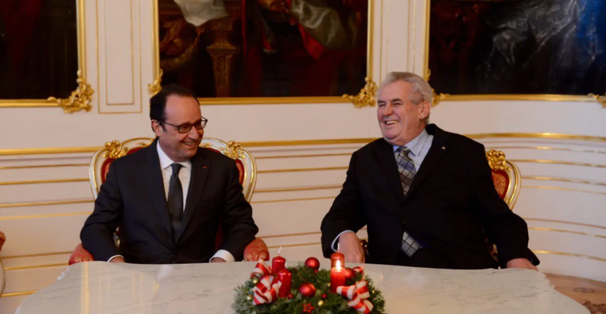 Hollande navštívil Prahu. Se Zemanem mluvil o Ukrajině, migraci i dopravě