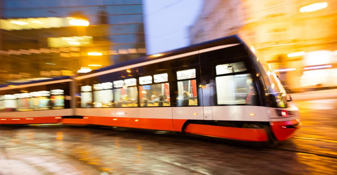 Praze hrozí, že bude muset omezit tramvaje kvůli hluku
