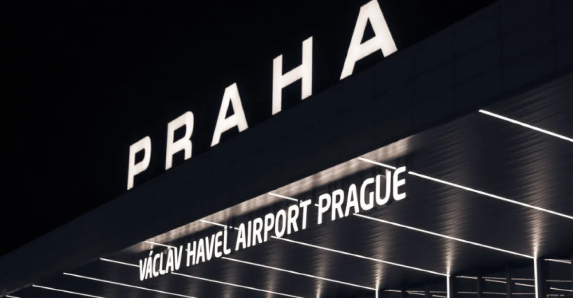 Polák, který hrozil bombou v letadle nad Českem, je nepříčetný