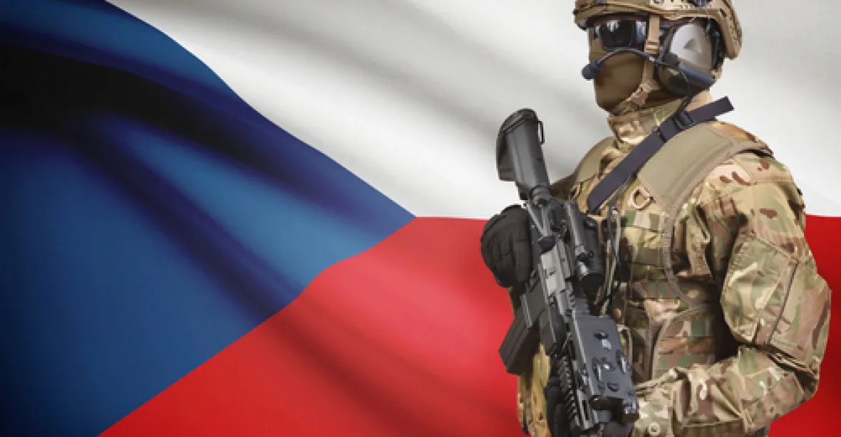 Český voják dostal vysoké vyznamenání EU za zneškodnění teroristy