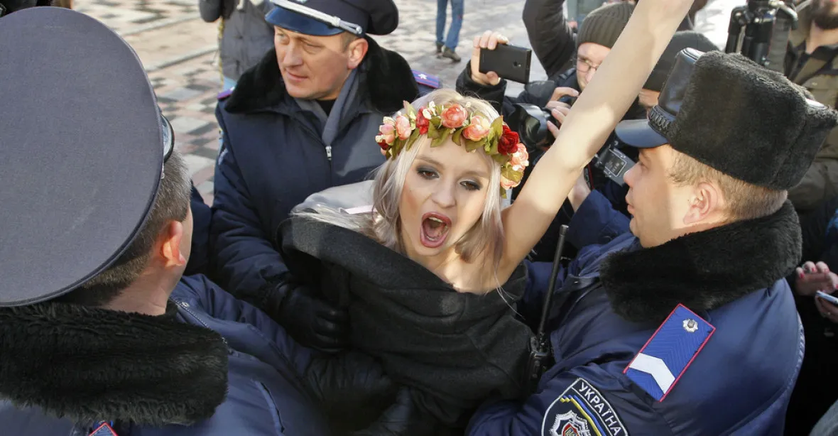 Konec nahých aktivistek? Hnutí Femen se rozpadlo