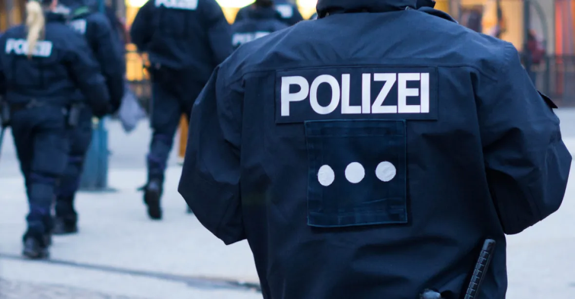 Němci zatkli salafistu, chystal teroristický útok na vojáky a policisty