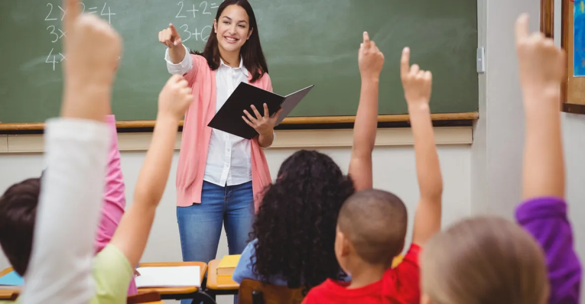 Kariérní řád se může stát bičem na učitele