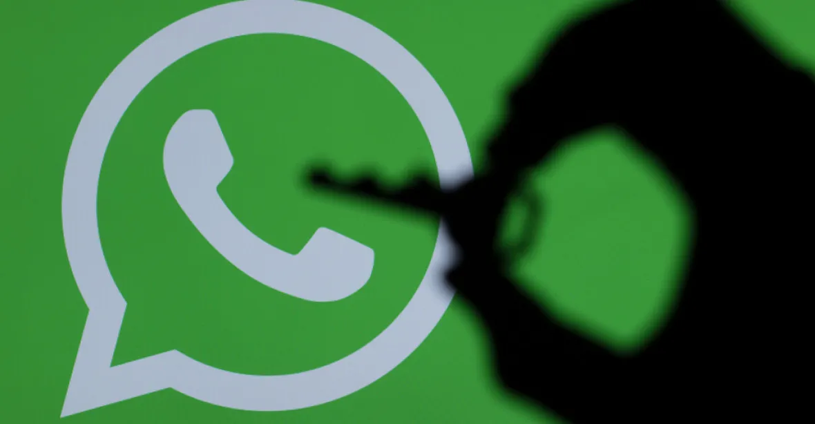 Odposlechy, WhatsApp... Zásahy do soukromí nás před teroristy neochrání