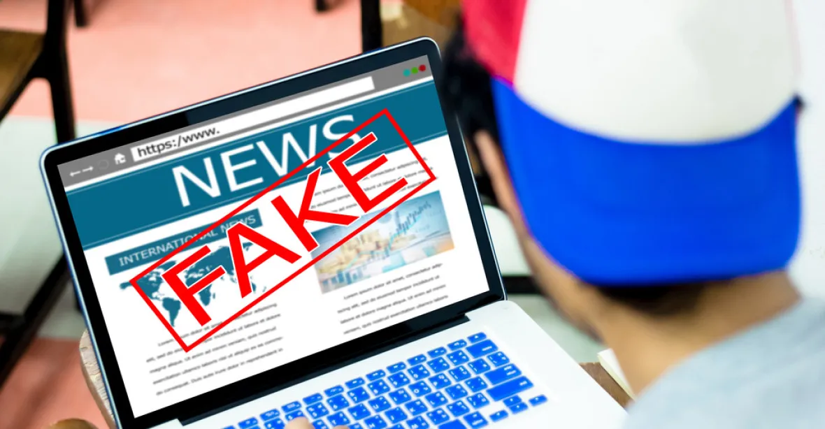 „Pan Wiki“ bude bojovat s fake news. Spouští novinářský projekt