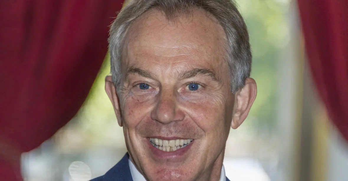 Blair se vrací do politiky. Bude brexitářům házet klacky pod nohy