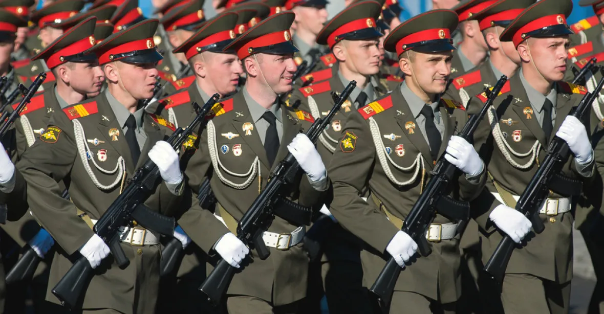 Rusko utratí za oslavy vítězství půl miliardy rublů, nejdražší bude přeprava vojáků