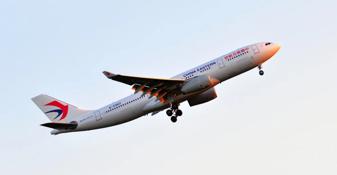 Let hrůzy v turbulencích: 20 pasažérů má zlomeniny a poranění hlavy