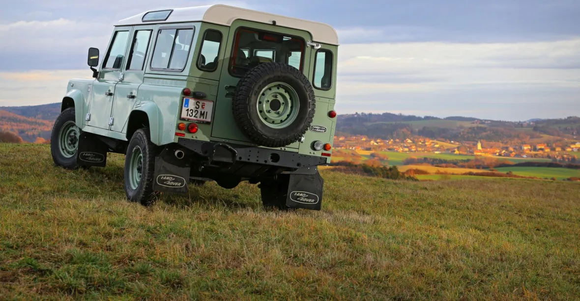 Land Rover Defender Heritage: Poslední jízda s jedním ze základních aut
