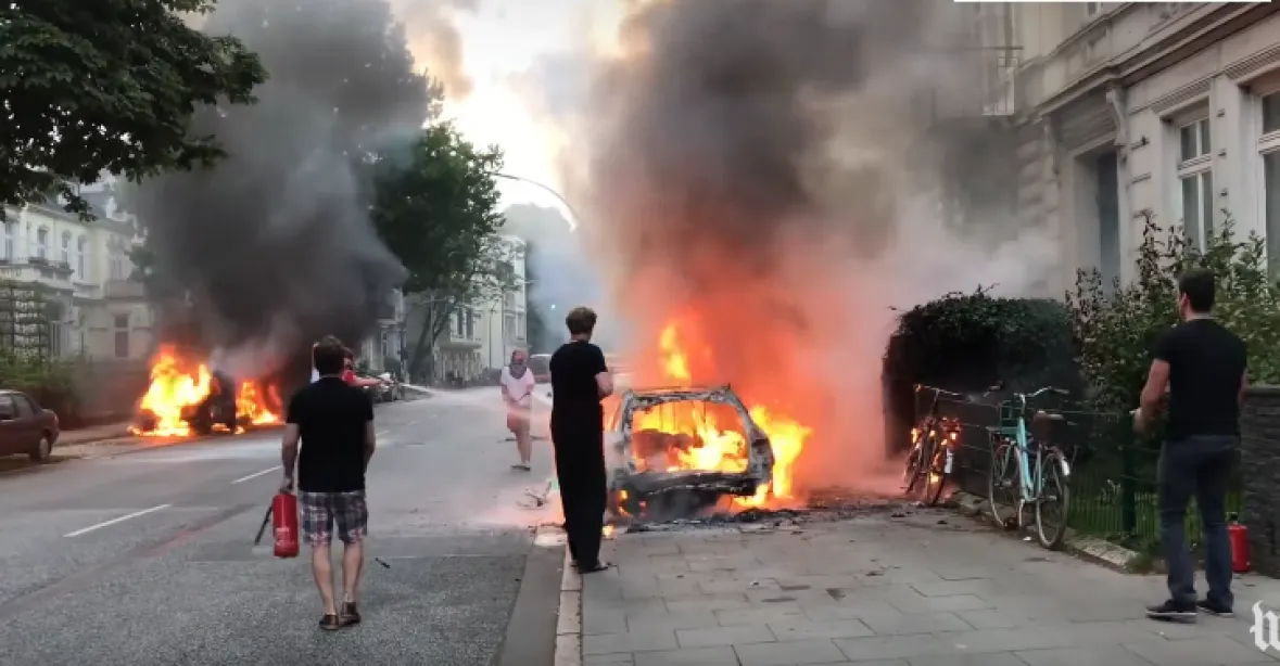 Demonstrující v Hamburku? Zločinci, odsuzují němečtí politici nepokoje