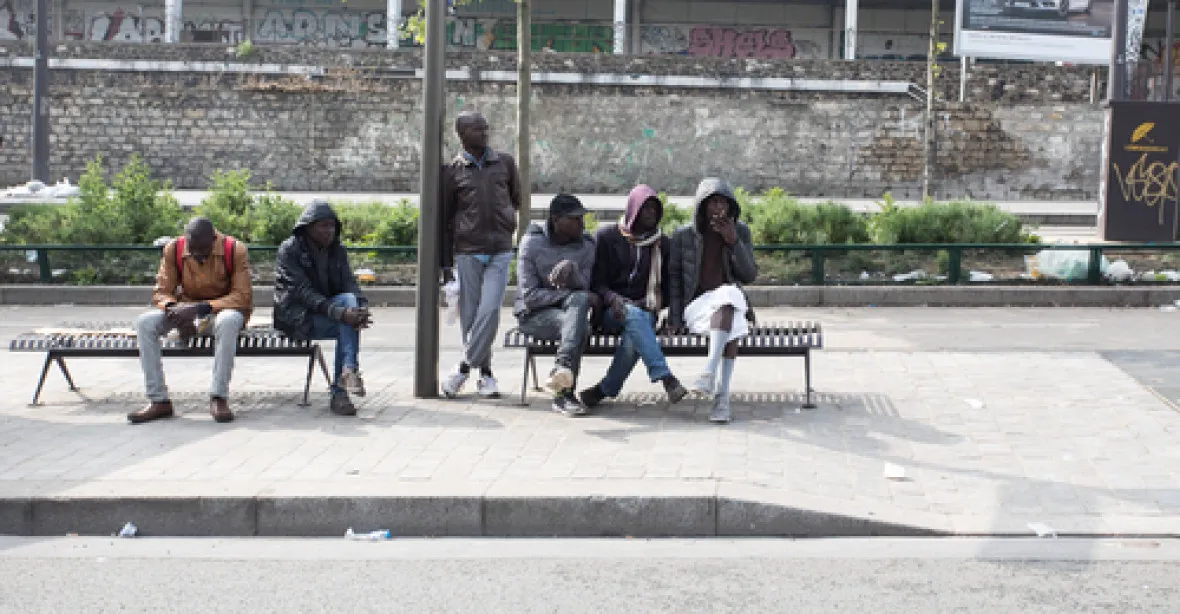 Francouzská společnost je kvůli nezvládnuté migraci v ohrožení
