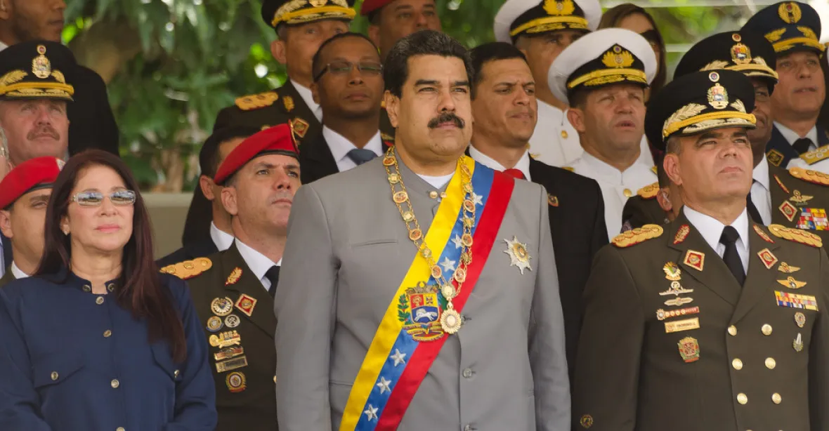 Skončíte ve vězení, pohrozil venezuelský prezident novým soudcům