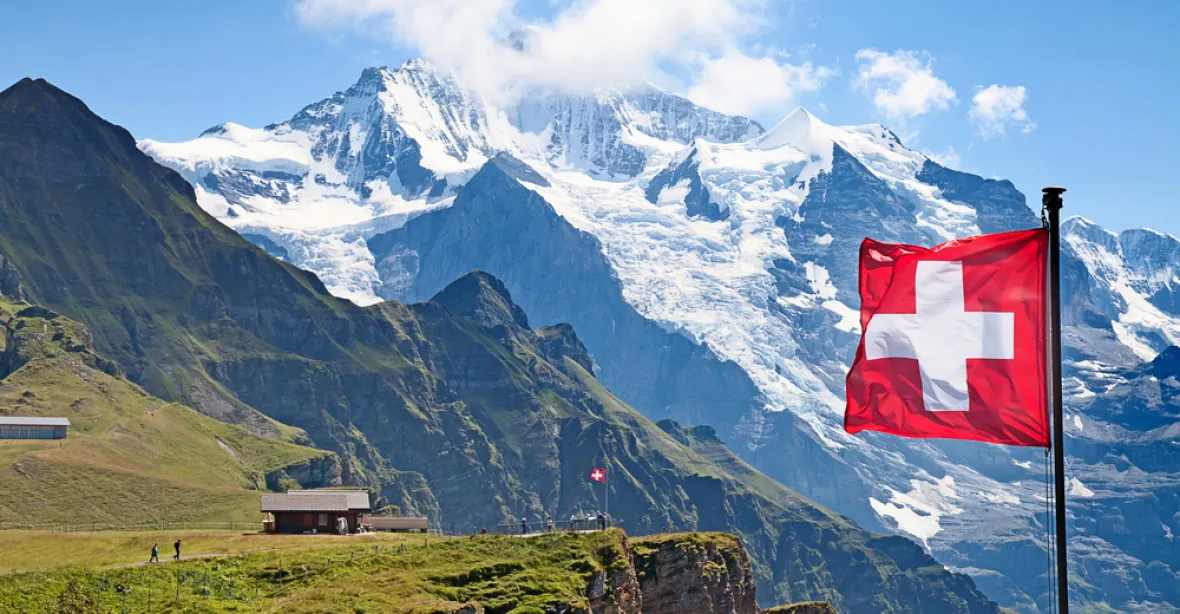 Švýcarské ledovce do konce století roztají. Nejdou už zachránit, tvrdí vědci