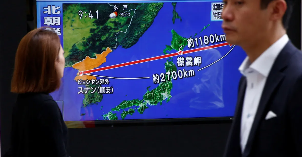Severokorejská raketa zahnala Japonce do krytu. Nakonec spadla do oceánu
