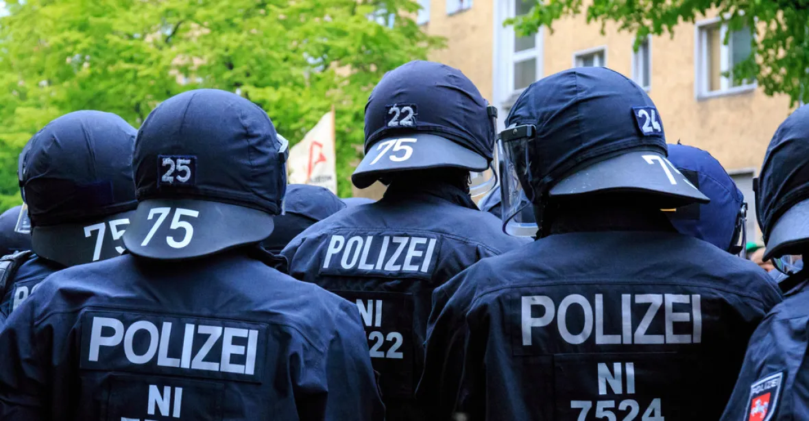 Policie ve střehu. Němci soudí migranta podezřelého z vraždy studentky