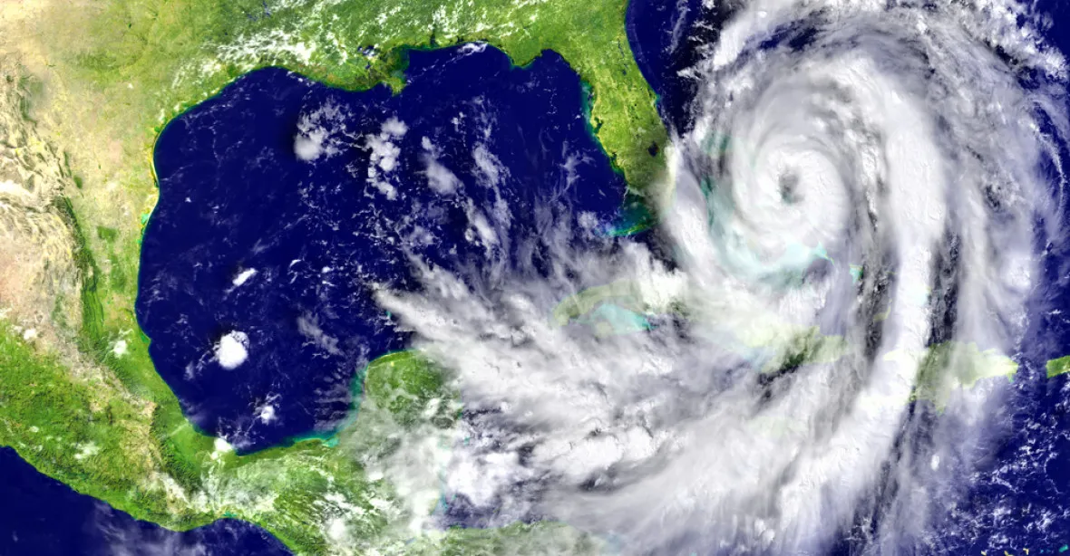 Florida se chystá na úder hurikánu. Evakuuje půl milionu lidí