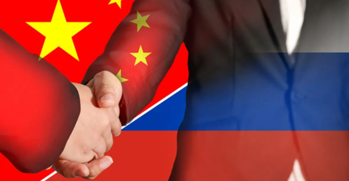 Číňané kupují podíl v ruském ropném gigantu Rosněfť