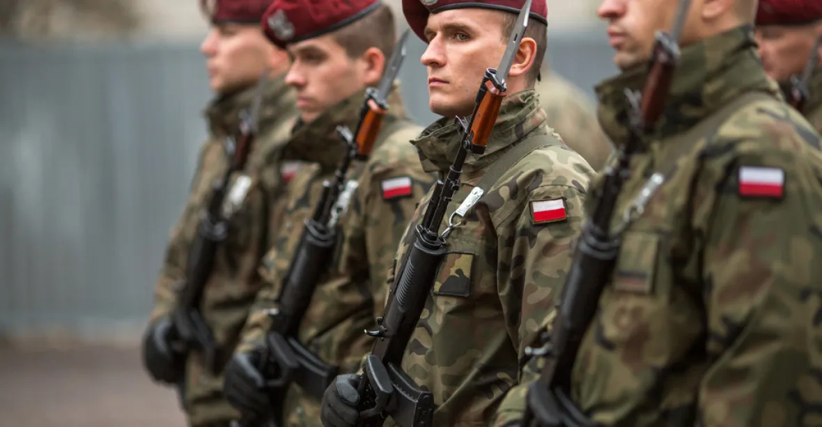 Polsko bude razantně zvýšovat výdaje na obranu. Nejméně 2,5 procenta HDP