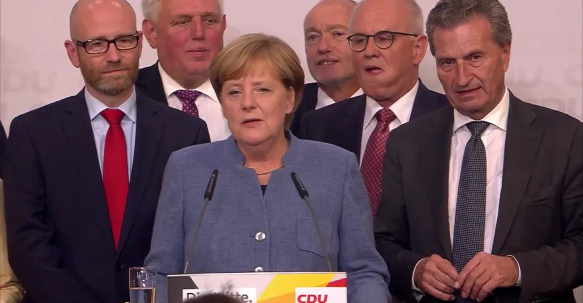Merkelová: Splnili jsme cíl, ale chtěli jsme víc. Voliče AfD získáme zpět