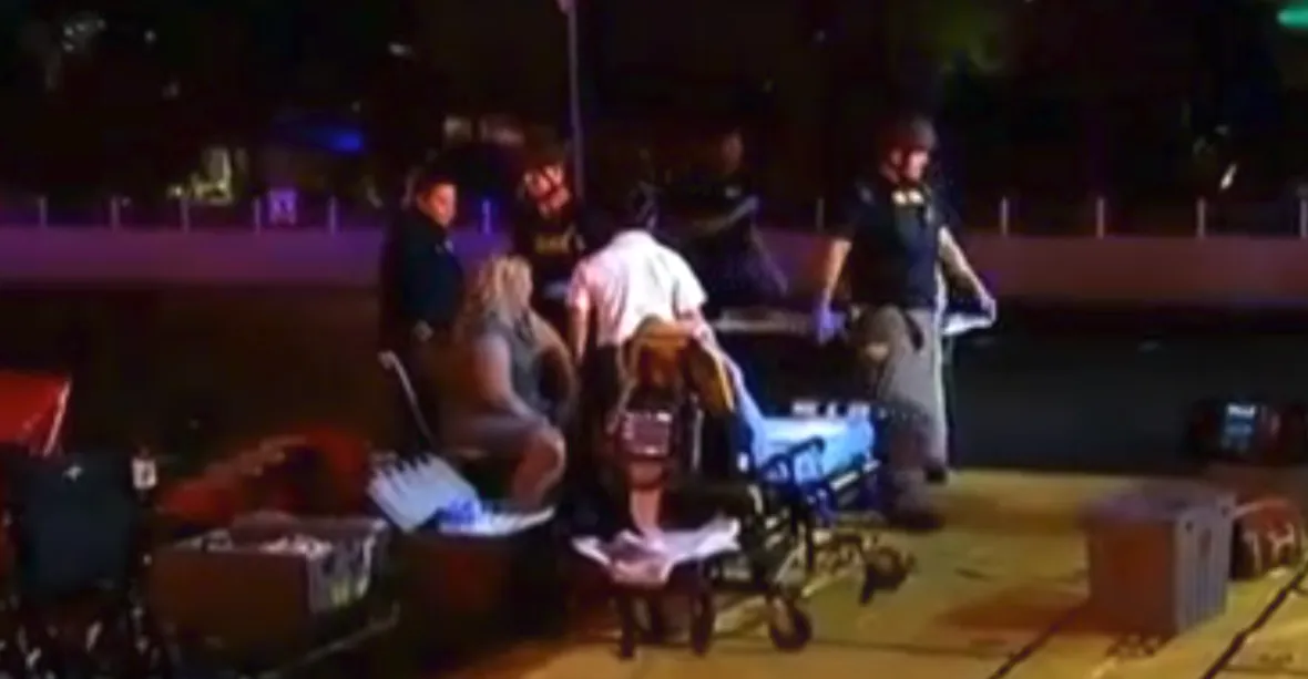 Hrůzná bilance střelby na koncertě v Las Vegas. 58 mrtvých, přes 500 zraněných