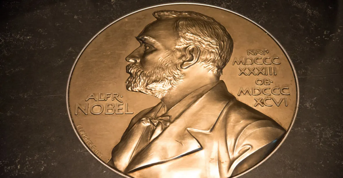 Nobelovu cenu za fyziku získali Američané za detekci gravitačních vln