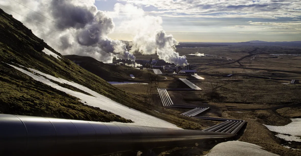 První elektrárna vysává ze vzduchu oxid uhličitý. Na Islandu ji testují Švýcaři
