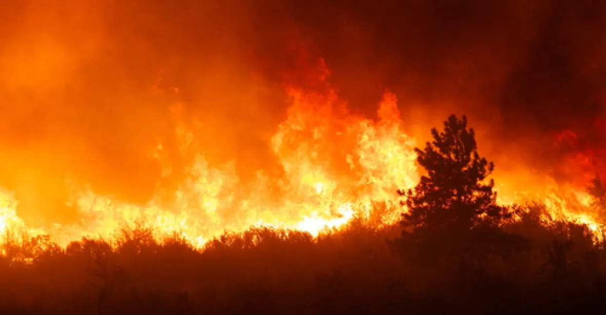 Požáry na Pyrenejském poloostrově mají už 39 obětí. Španělsko z nich viní žháře