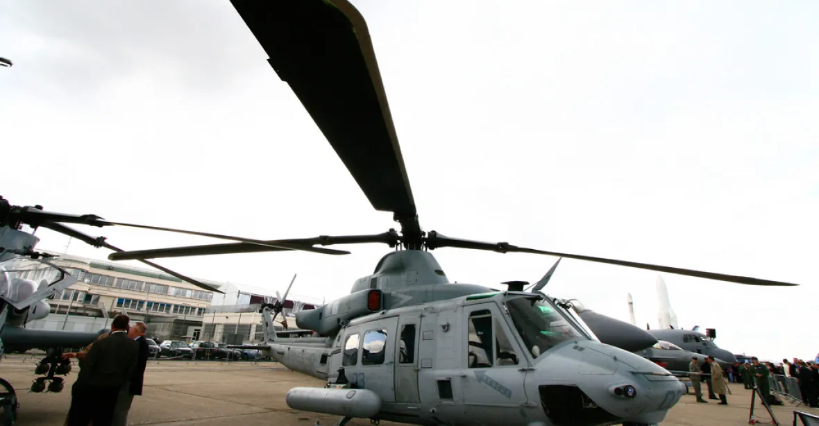 Američané souhlasí s prodejem vrtulníků české armádě