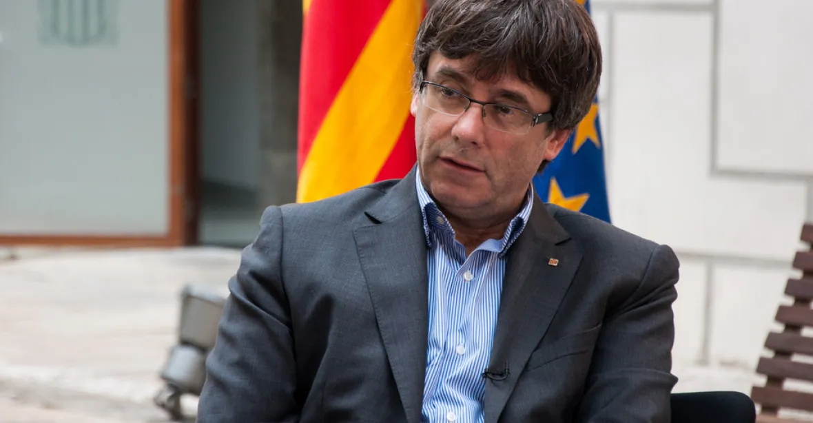 Puigdemont vyzval ke sjednocení separatistů. Brusel už má žádost na jeho zatčení