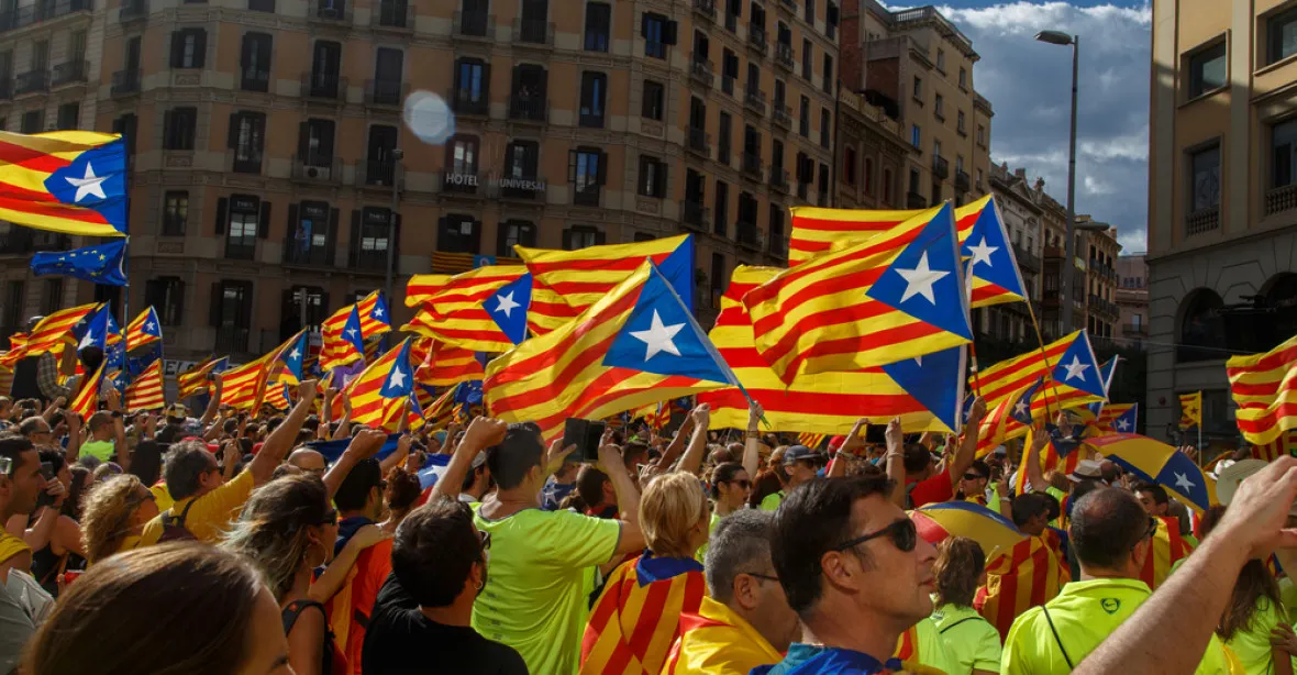 Katalánští exministři se vzpoury nedopustili, myslí si španělští profesoři práva