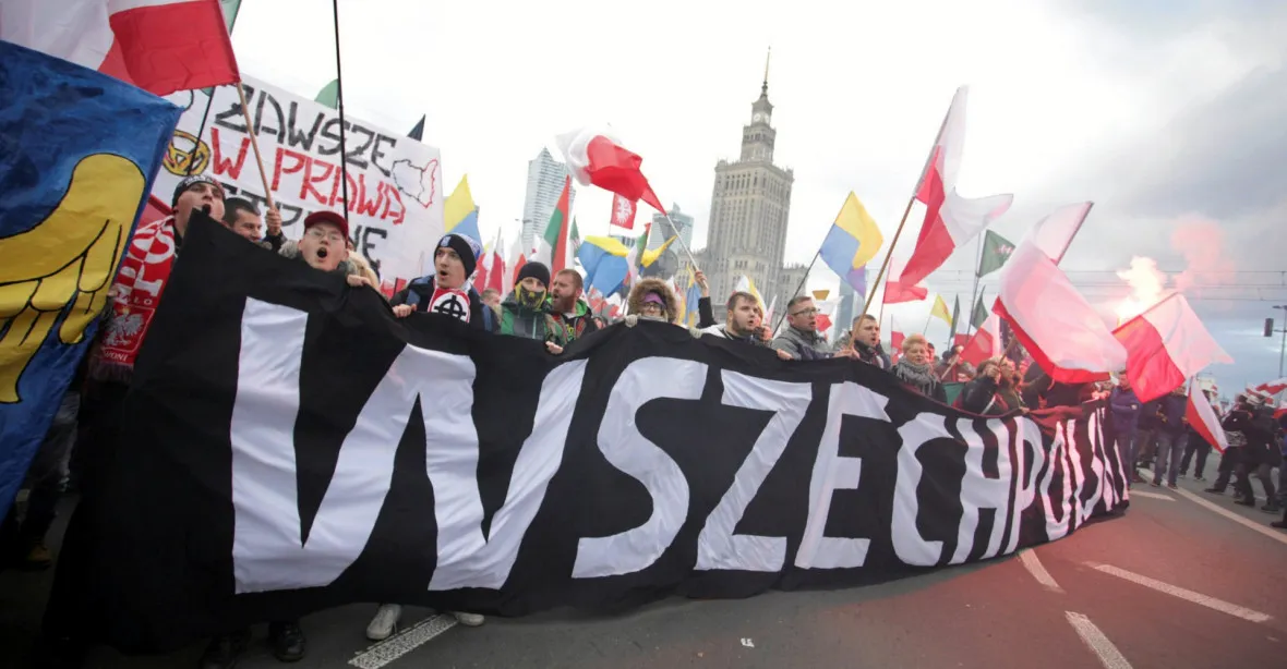 Varšava odsoudila rasismus a xenofobii, sobotní pochod brání