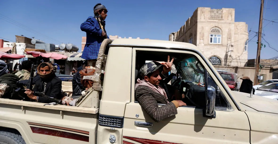Tvrdé boje v Saná. Padlo přes 125 lidí, mezi nimi i exprezident Sálih