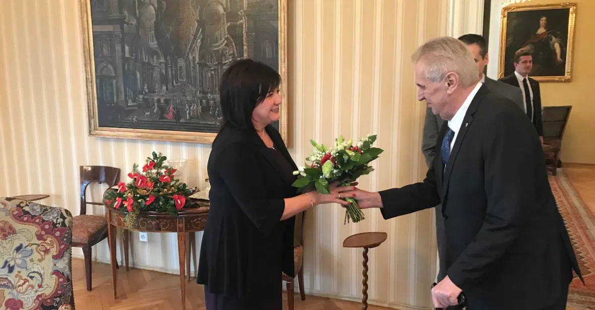 VIDEO: Schillerová a Metnar. Budoucí ministři se představili Zemanovi