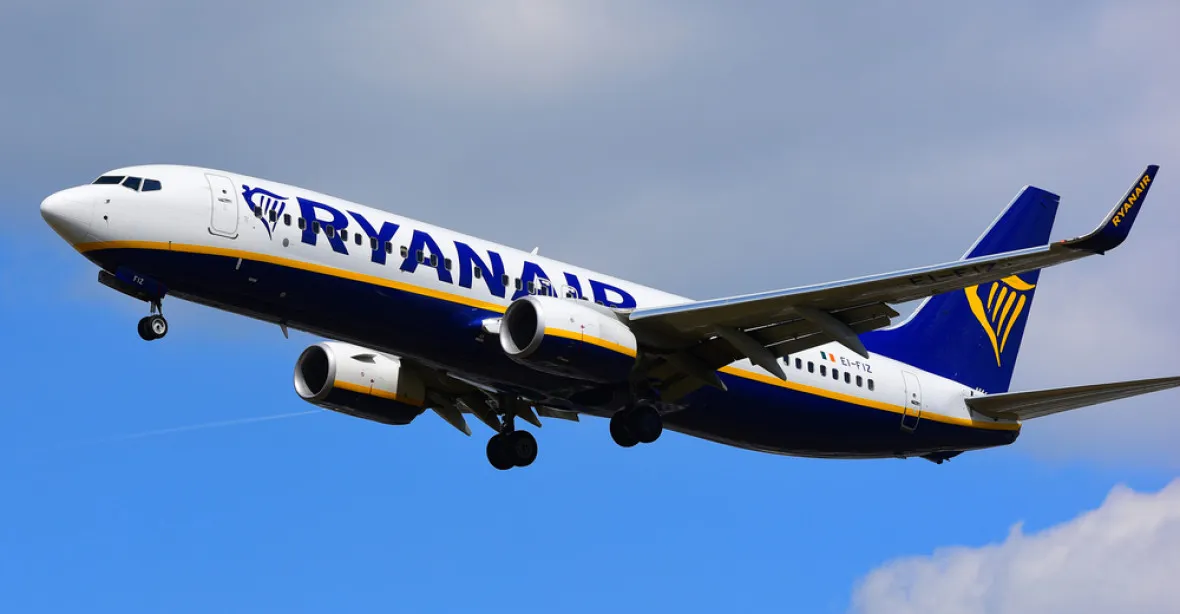 Piloti letecké společnosti Ryanair v Portugalsku odvolali stávku