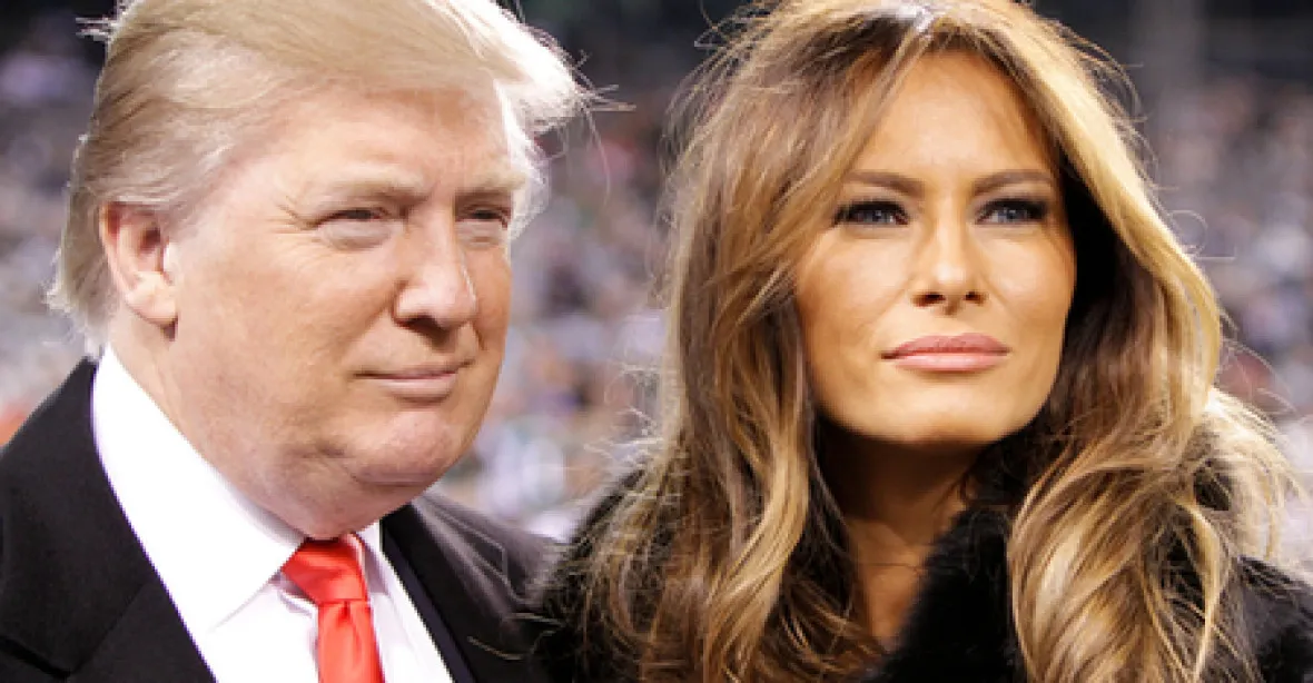 O pohybu Santy Clause informoval děti i prezident Trump s manželkou