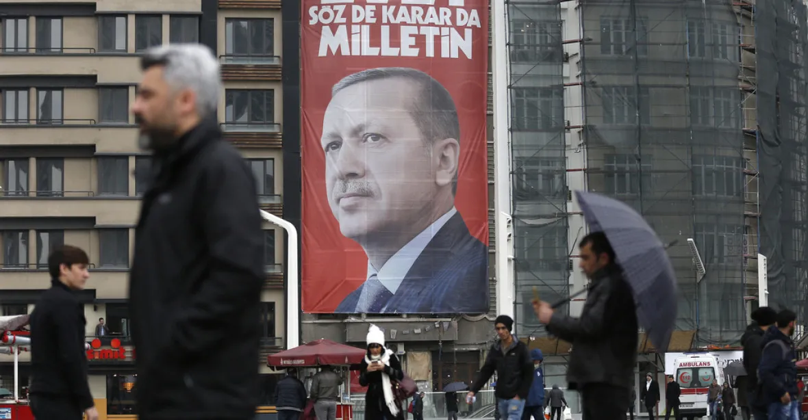 Po puči bylo 1000 Turků obviněno mylně, uznala prokuratura