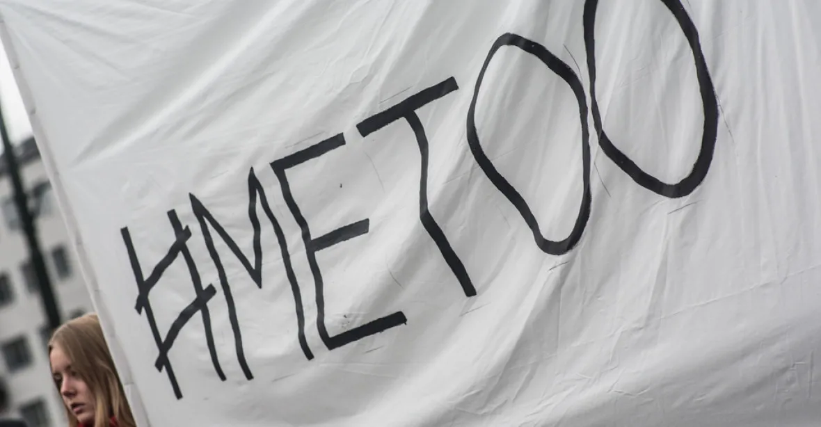 Oslava znásilnění, tvrdí feministky o dopise podepsaném Deneuveovou