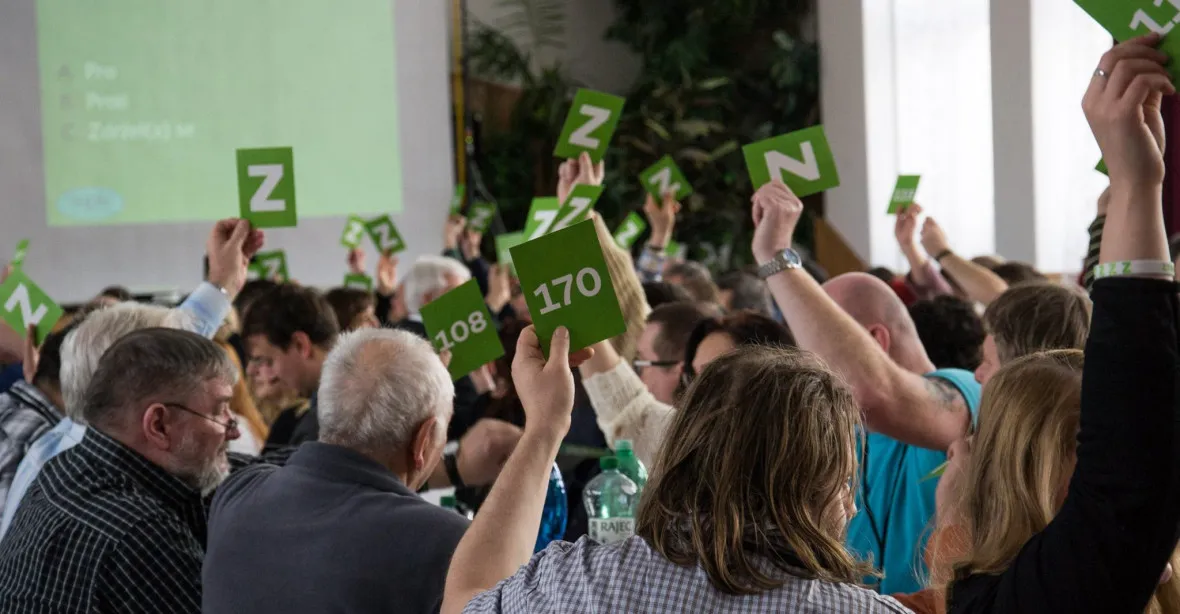 Zelení volí nové vedení. Jsou tři kandidáti, Stropnický nekandiduje