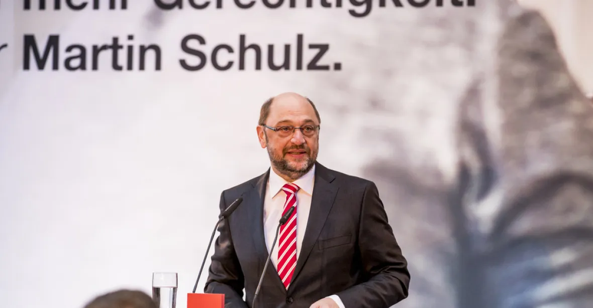 Německá SPD odvrátila vládní krizi, píše německý tisk