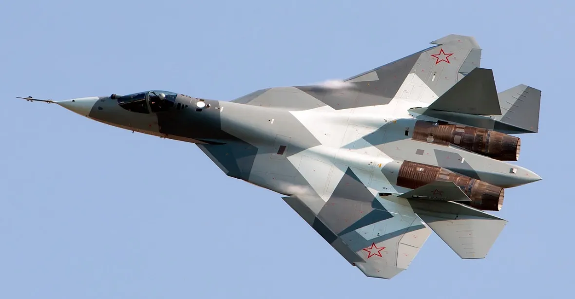 Rusko poprvé vyzkoušelo „neviditelnou“ stíhačku s výzbrojí