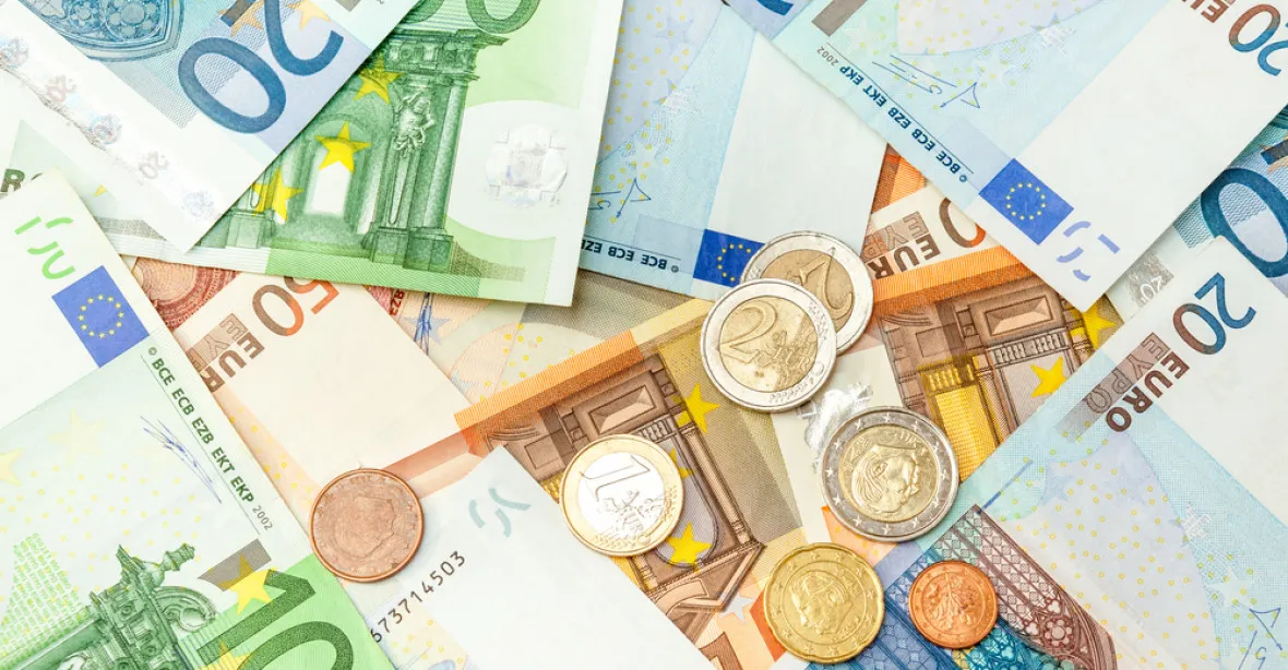 Slovinsko zvýšilo minimální mzdu v přepočtu na 21 tisíc korun
