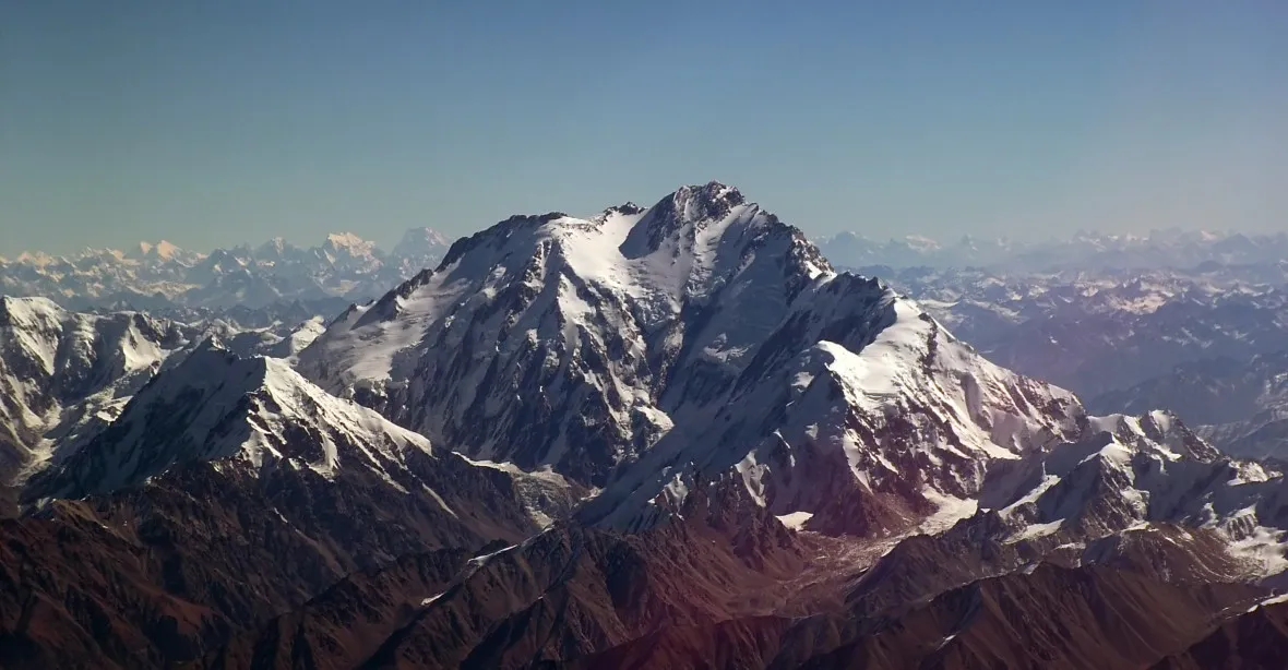 Tým horolezců zachránil Francouzku ze zabijácké hory Nanga Parbat
