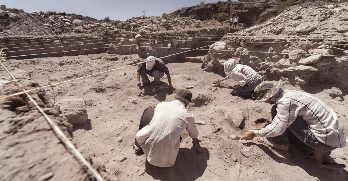 Egypt je bohatší o starověké pohřebiště, našli v něm desítky sarkofágů