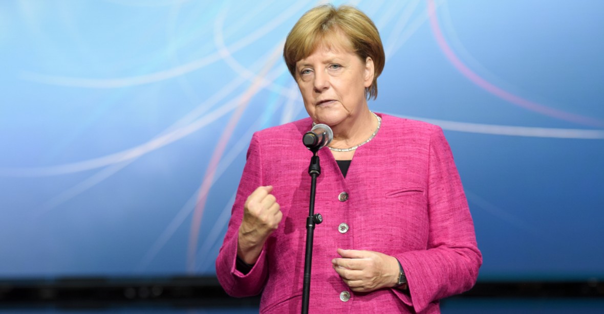 Merkelová má zelenou. Vznikne velká koalice, potvrdili ji členové SPD