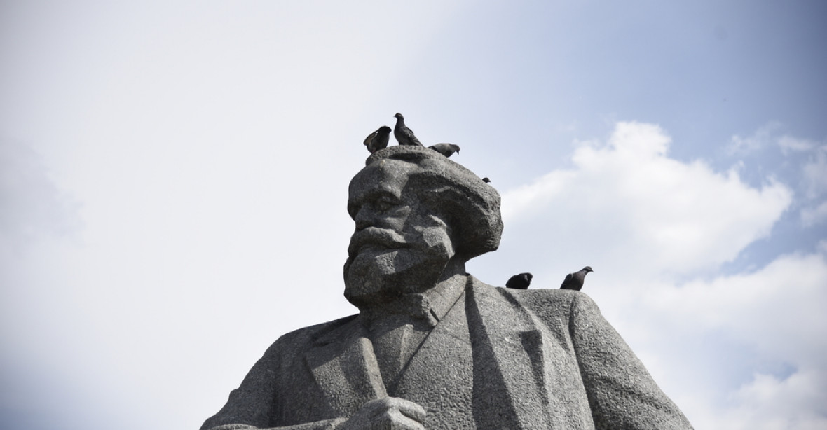 Dar čínského lidu Německu – socha Karla Marxe