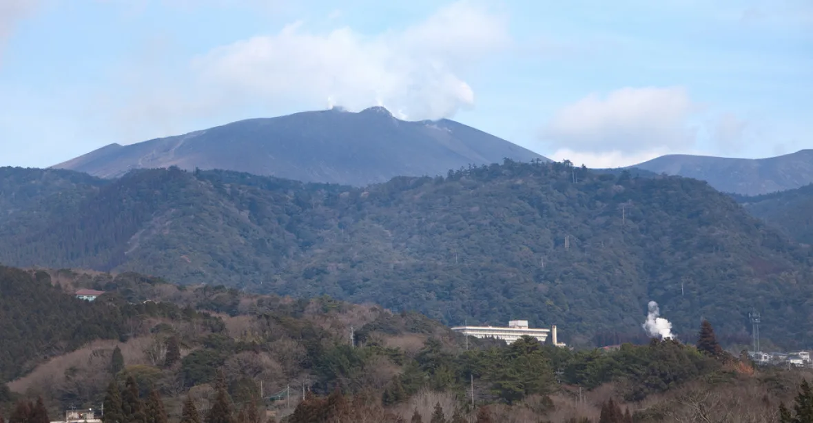 Japonce ohrožuje „sopka Jamese Bonda“. Hrozí erupce